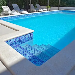 https://besker-apartment.hotels-in-trogir.com