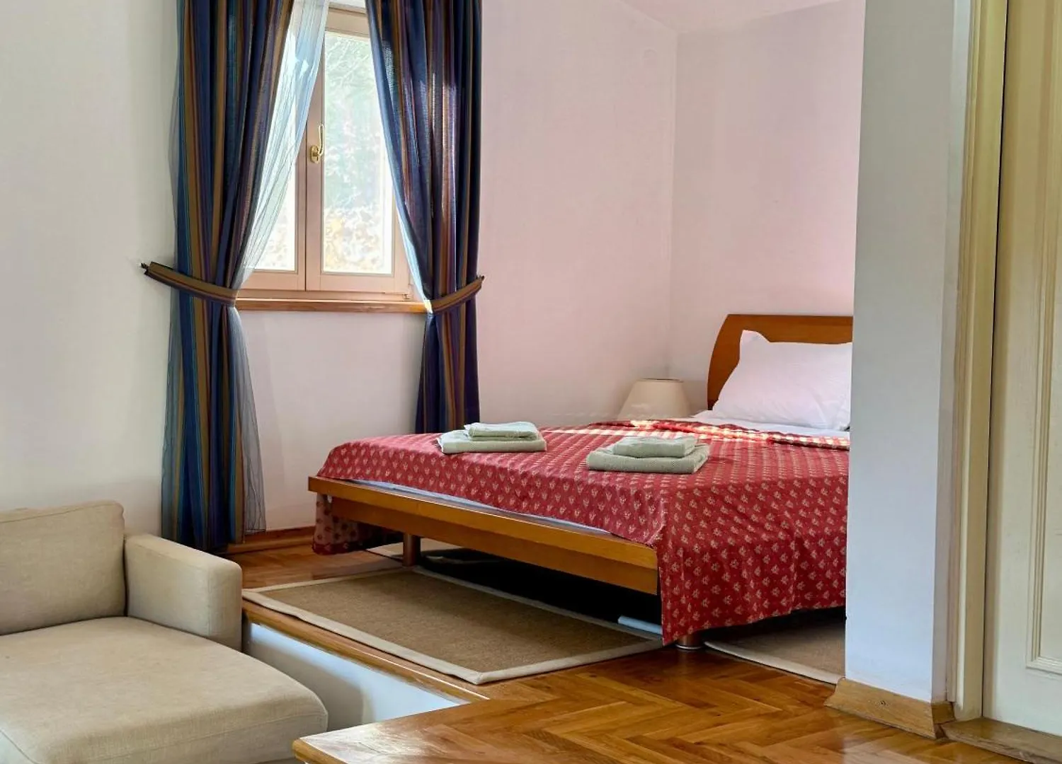 Villa Rava Hotel & Restaurant